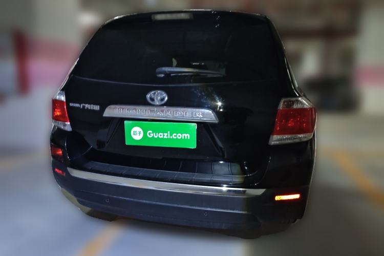 Used Toyota Highlander 2012 2.7L Two-Wheel Drive 7-Seater Luxury Edition Rear