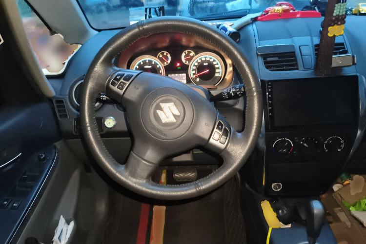 Used Suzuki SX4 2011 Revised Version 1.6L Automatic Sport Edition
