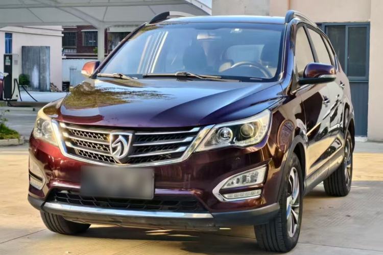 Used Baojun 560 2015 1.8L manual luxury version