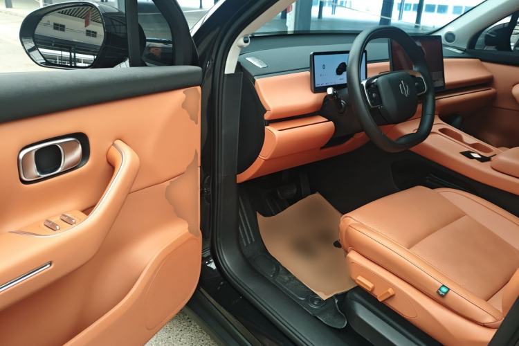 Used Leapmotor C16 2024 Range-Extended 200 Luxury Edition