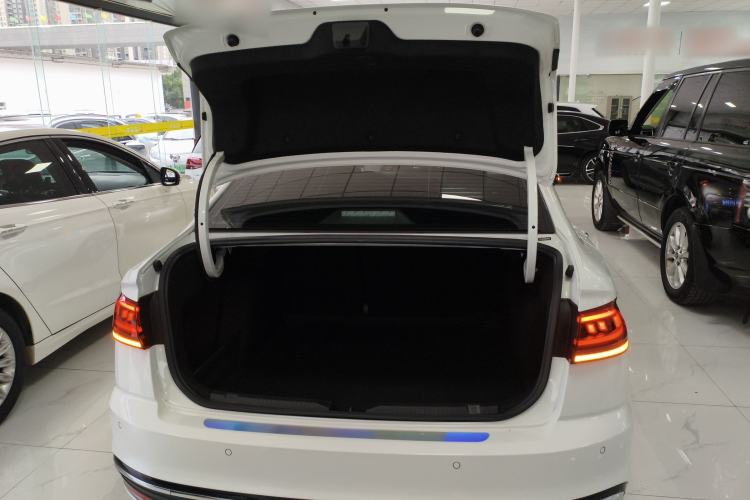 Used Volkswagen Bora 2023 200TSI DSG SmartDrive PRO Edition