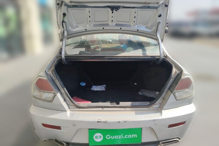 Used Soueast V3 Lingyue 2011 1.5L Manual Comfort Edition Trunk