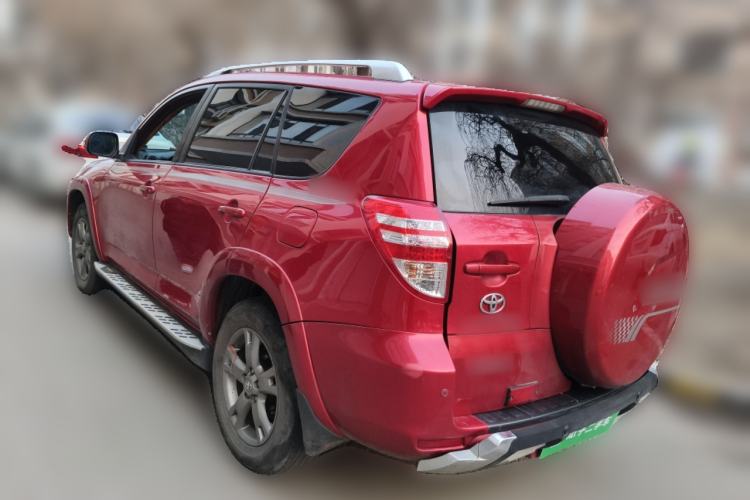 Used Toyota RAV4 2012 Luxurious Edition 2.0L Automatic All-Wheel Drive
