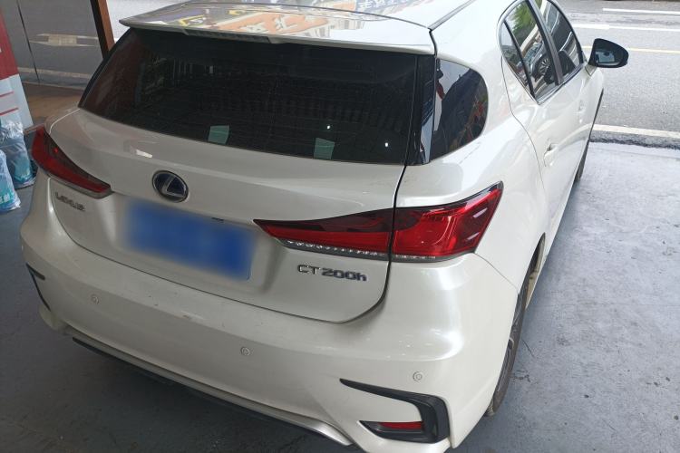 Used Lexus CT 2017 CT200h Elite Edition Solid Color China V Standard
