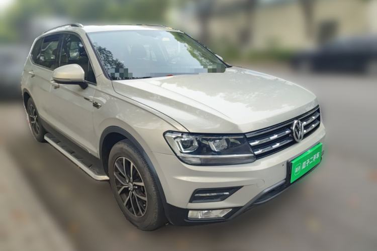 Used Volkswagen Tiguan L 2018 Facelift 330TSI Automatic Two-Wheel Drive Luxury Edition Front Right 45 Deg
