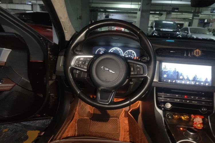 Used Jaguar XFL 2018 XFL 2.0T 250 PS Luxury Edition
