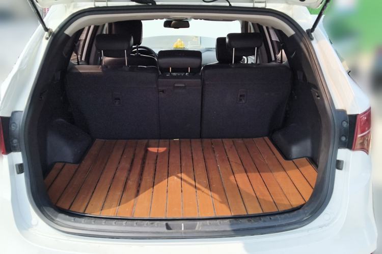 Used Hyundai Santa Fe 2013 2.4L Automatic Two-Wheel Drive Smart Version