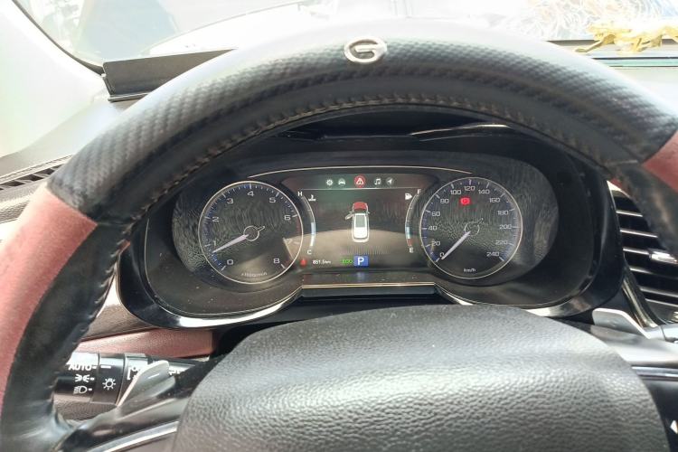 Used GAC Trumpchi GS8 2017 320T Two-Wheel Drive Luxury Smart Connectivity Version (7 Seats)
