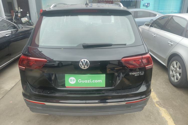 Used Volkswagen Tiguan L 2019 380TSI Automatic All-Wheel Drive Luxury Edition with 7 Seats China VI Standard Rear