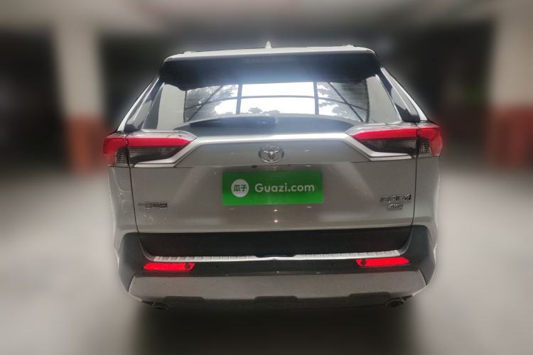 Used Toyota RAV4 2021 2.0L CVT Four-Wheel Drive Premium Edition
