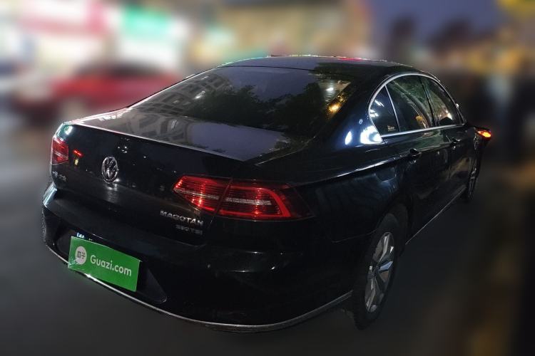 Used Volkswagen Magotan 2018 280TSI DSG Comfort Model
