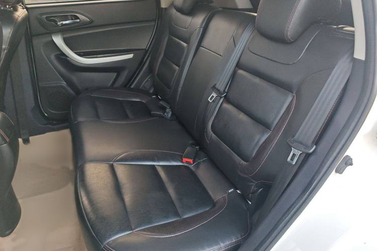 Used Changan CS35 2015 1.6L Automatic Luxury Model China IV Standard
