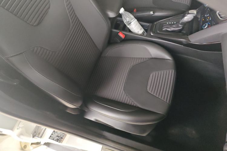 Used Ford Focus 2018 Sedan Classic 1.6L Automatic Trendy SmartDrive Edition Right Front Seat