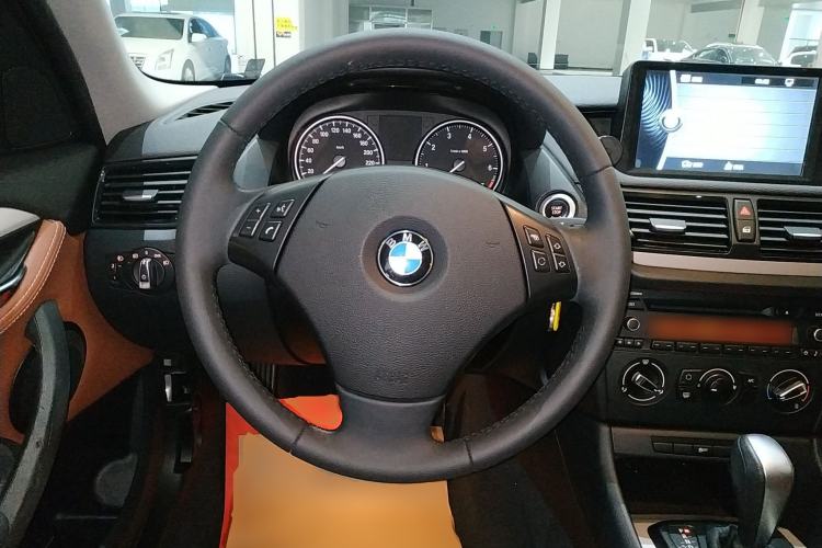 Used BMW X1 2013 sDrive18i Fashion Model