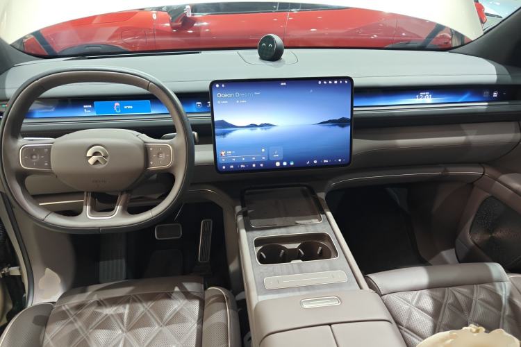 Used Nio ES8 2026 Model 6-seat Executive Signature Edition Center Console