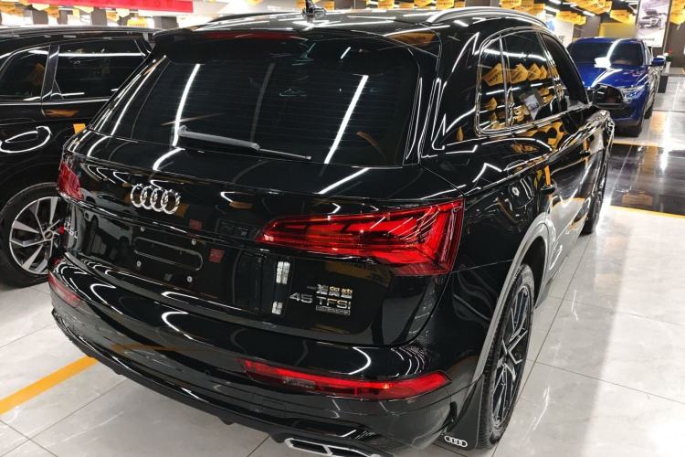 Used Audi Q5L 2025 Facelift 45th Anniversary Collector's Edition 40 TFSI Luxury Dynamic Version
