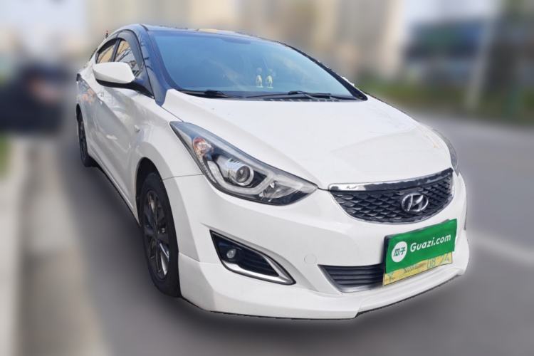 Used Hyundai Elantra (5th Generation / Langdong) 2016 1.6L Automatic Smart Version Front Right 45 Deg