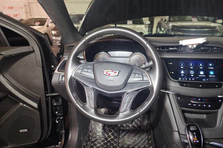 Used Cadillac XT5 2021 28T Luxury Model
