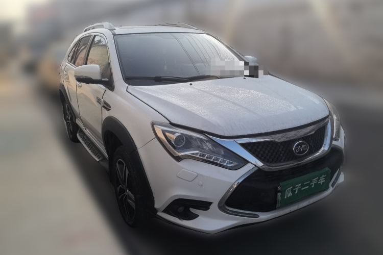 Used BYD Tang New Energy 2015 2.0T Four-Wheel-Drive Flagship Model
