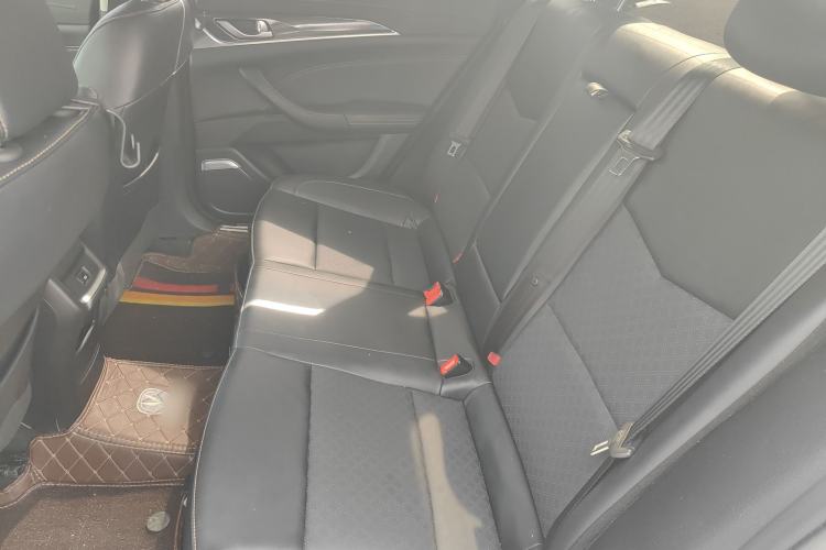 Used Changan Eado 2019 High-Energy Edition 1.6L GDI Manual Pioneer Model China VI Standard
