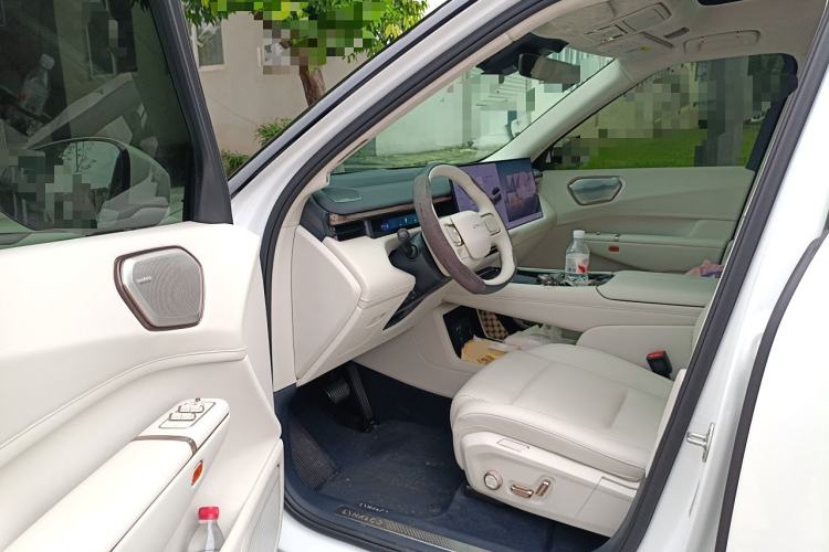 Used Lynk & Co 900 2025 2.0T Ultra