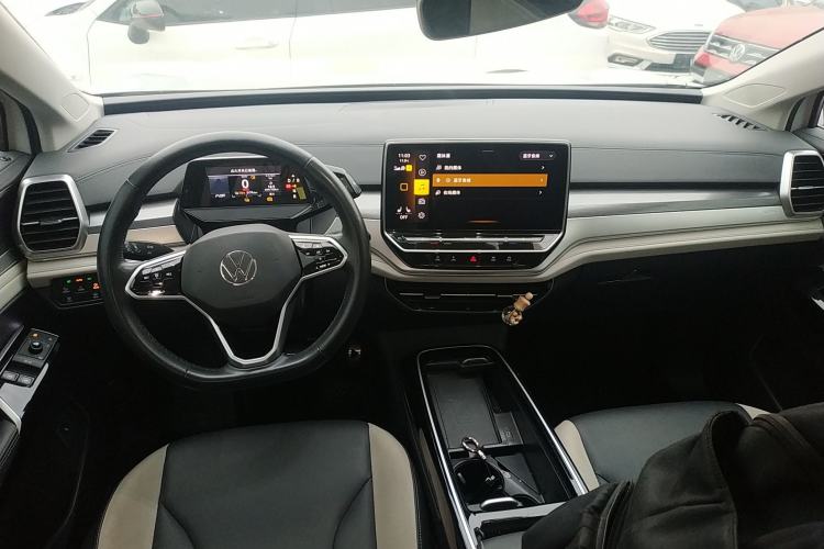 Used Volkswagen ID.6 CROZZ 2021 Long-Range PURE+ Edition