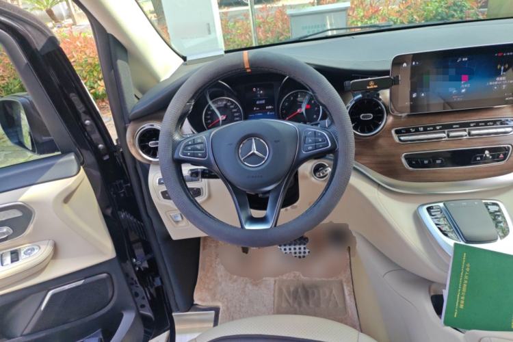 Used Mercedes-Benz V-Class 2020 V 260 L Long-wheelbase Luxury Edition Steering Wheel