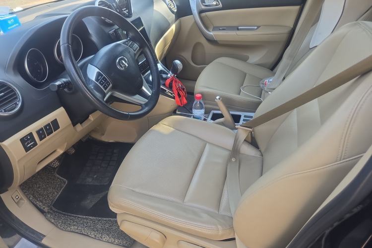 Used Haval H6 2011 Green Silence 2.0T Manual Two-Wheel Drive Urban Model