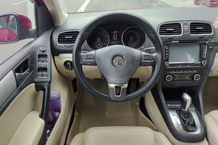 Used Volkswagen Golf 2012 1.4TSI Automatic Luxury Edition
