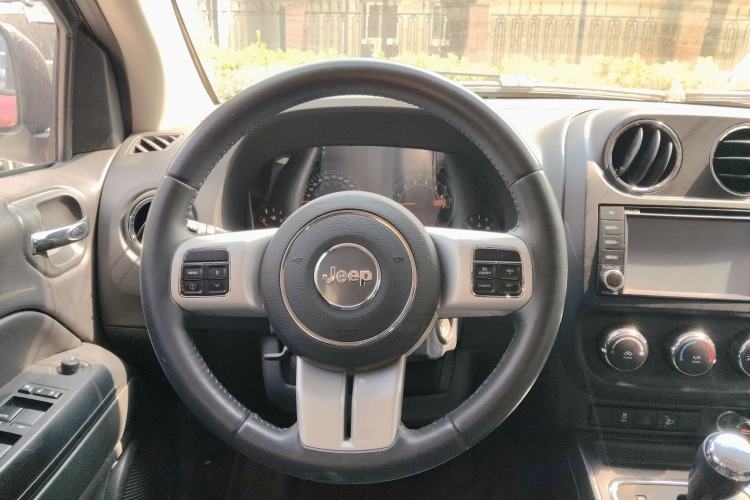 Used Jeep Compass 2014 Revised Version 2.0L Two-Wheel Drive Entry-Level Edition