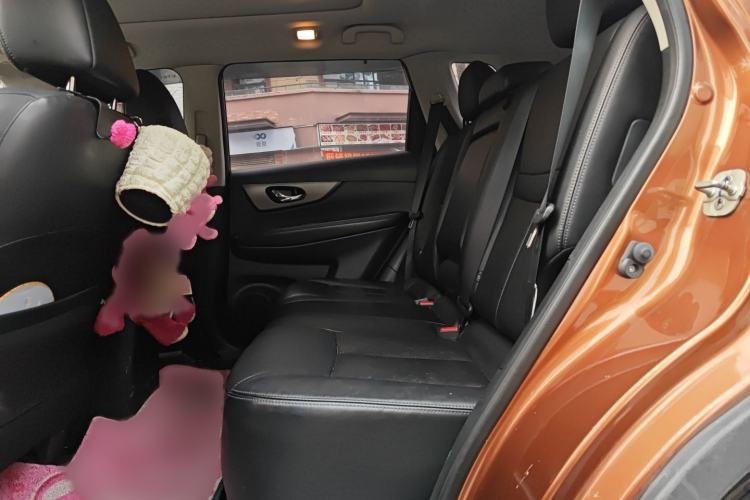 Used Nissan X-Trail 2015 2.0L CVT Comfort MAX Edition 2WD