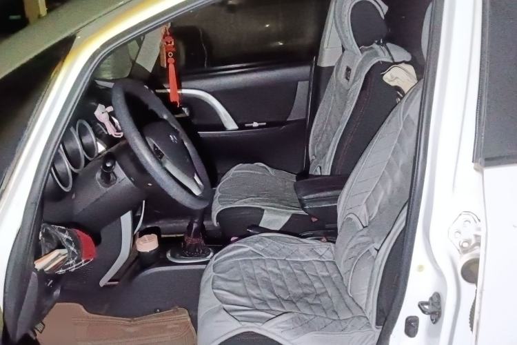 Used CHANGAN CX20 2014 1.4L Manual Sunroof Navigation Version – China IV Standard
