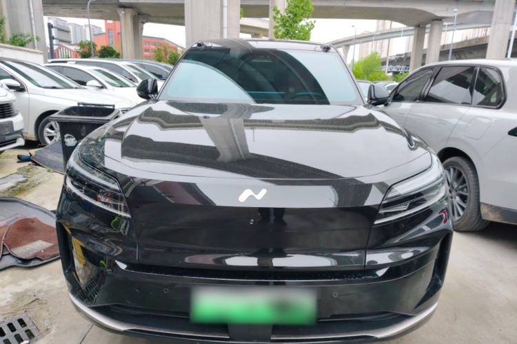 Used ONVO Luxeed L90 2025 Model—Ultra Six-Seater Version
