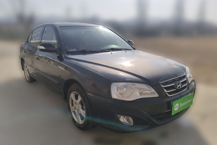 Used Hyundai Elantra 2011 1.6L Manual Comfort Version Front Right 45 Deg