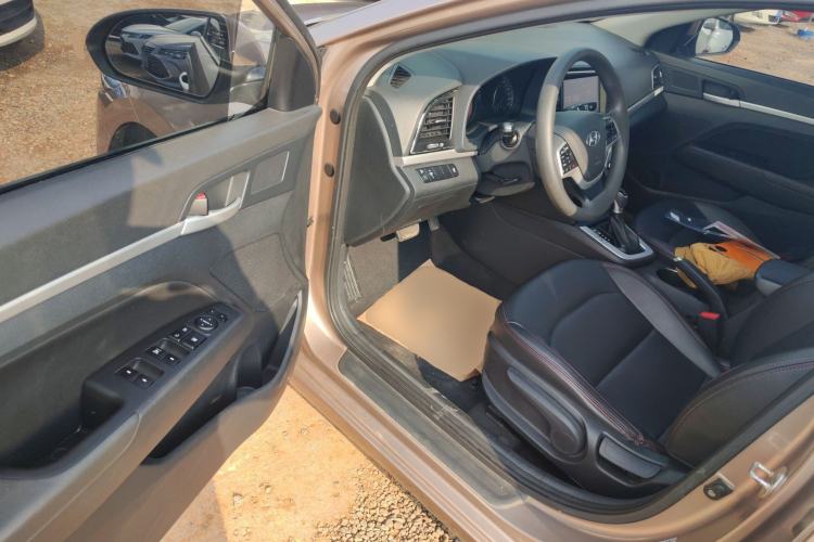 Used Hyundai Elantra (6th Generation / Lingdong) 2016 1.6L Automatic ZhiXuan · Youth Edition Driver Seat