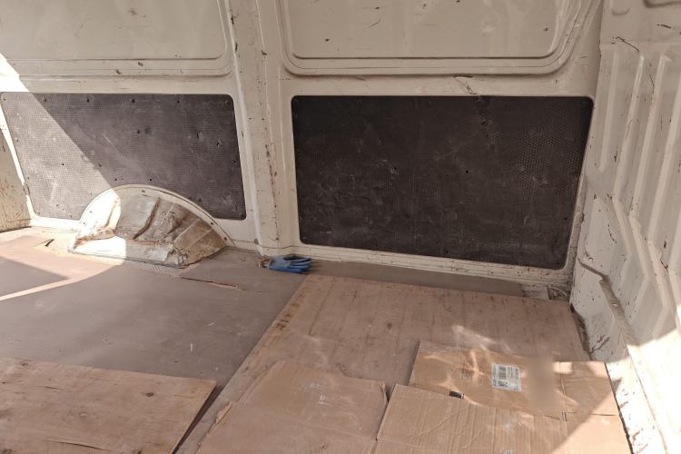 Used Dongfeng Yufeng EM26 2023 Standard Edition 41.472 kWh Henan Lithium Power Left Rear Seat