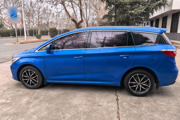 Used BYD Song MAX 2017 1.5T Automatic Smart Connect Elite 7-Seater
