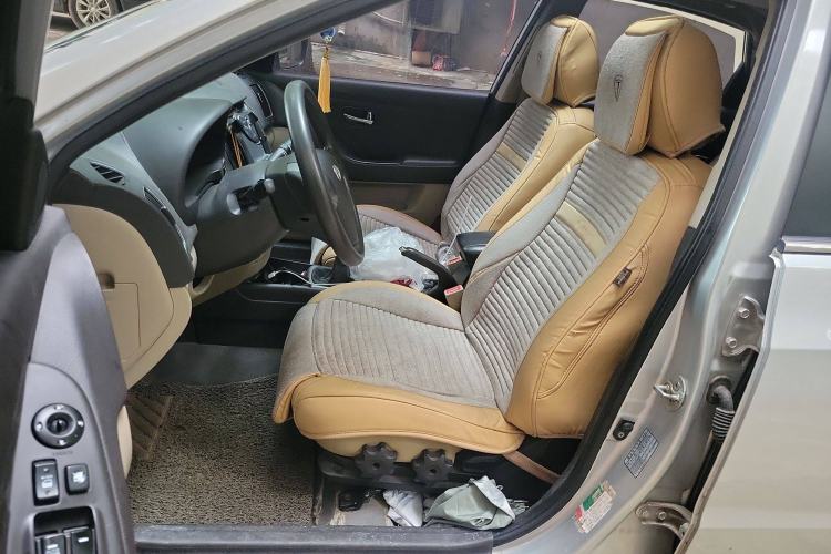Used Hyundai Celesta 2011 1.6L Manual Luxury Model
