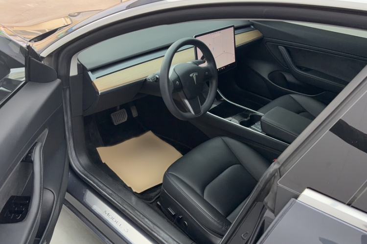 Used Tesla Model 3 2020 Revised Version Standard Range Rear-Wheel Drive – Upgraded Edition Interior 8