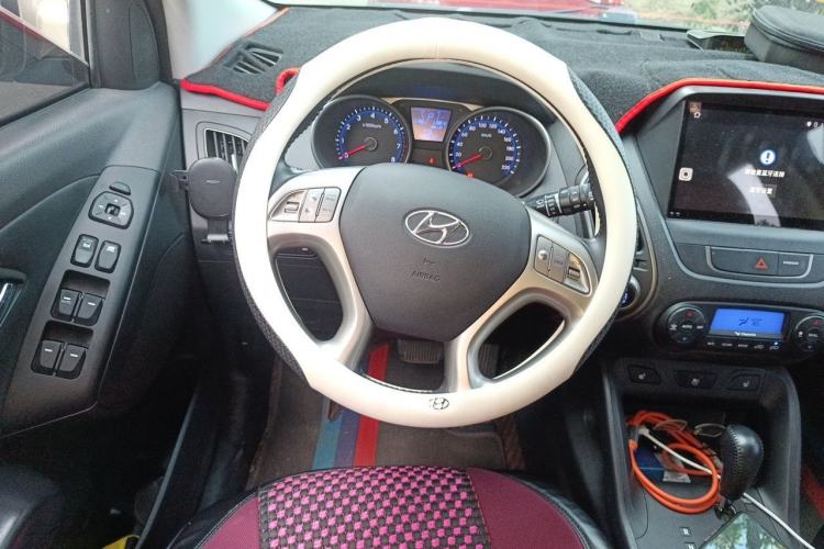 Used Hyundai ix35 2015 2.0L Automatic 2WD Smart Version China V Standard