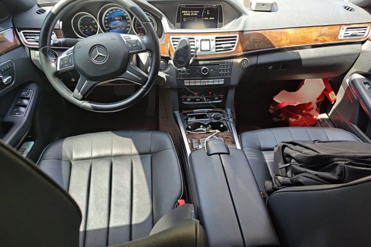 Used Mercedes-Benz E-Class 2015 Facelift E 200 L Sport Edition
