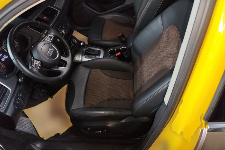 Used Audi Q3 2017 30 TFSI Fashion Model Left Front Seat