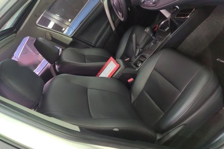 Used Toyota RAV4 2016 2.0L CVT Two-Wheel Drive Fashion Edition China V Standard