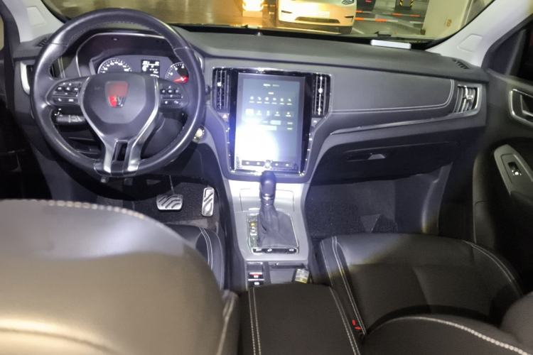 Used Roewe RX5 2018 20T Two-Wheel Drive Automatic Internet Smart Edition