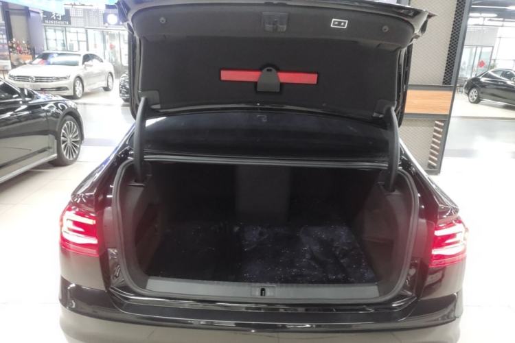 Used Volkswagen Phideon 2021 380TSI Prestige Edition
