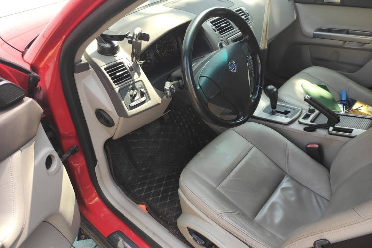 Used Volvo S40 2011 2.0L Automatic ZhiShang Edition