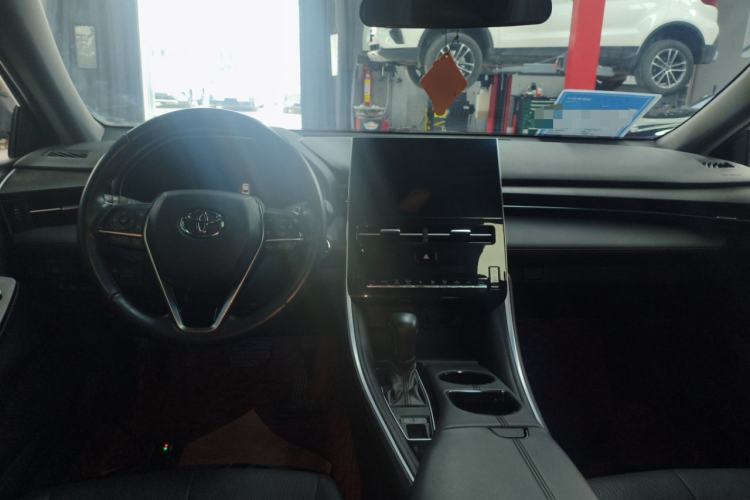 Used Toyota Avalon 2023 2.0L Luxury Edition