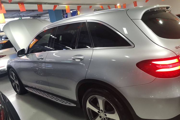 Used Mercedes-Benz GLC 2016 GLC 300 4MATIC Dynamic Model
