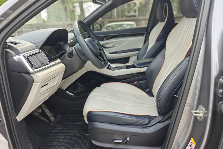 Used BYD Song PLUS New Energy 2021 DM-i 110KM Flagship Model Interior 3