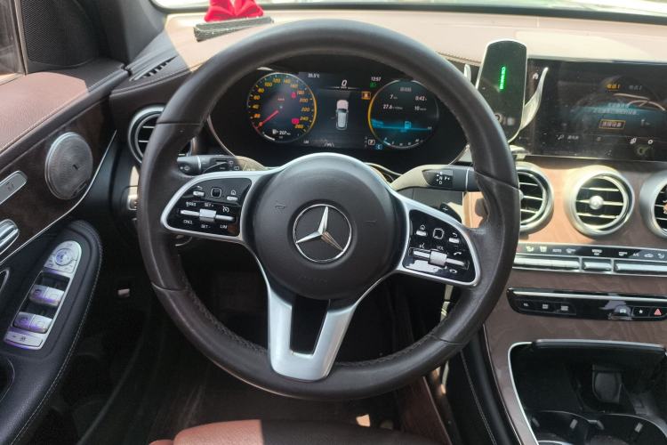 Used Mercedes-Benz GLC 2020 Facelift GLC 300 L 4MATIC Dynamic Edition
